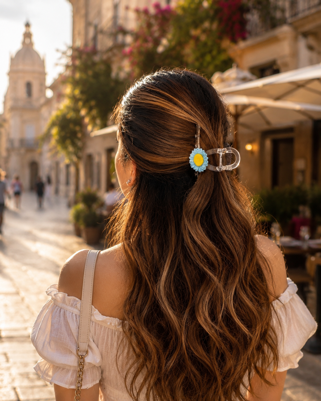 BLUE DAISY HAIR CLAW