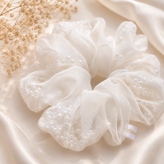 WHITE PEARL ORGANZA SCRUNCHIE