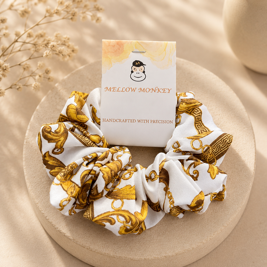 WHITE CHAIN COTTON SCRUNCHIE