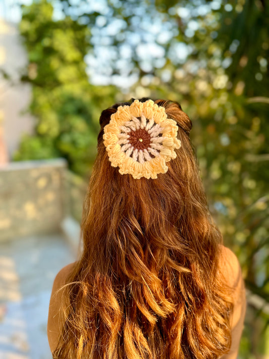 TULIP CROCHET BOW