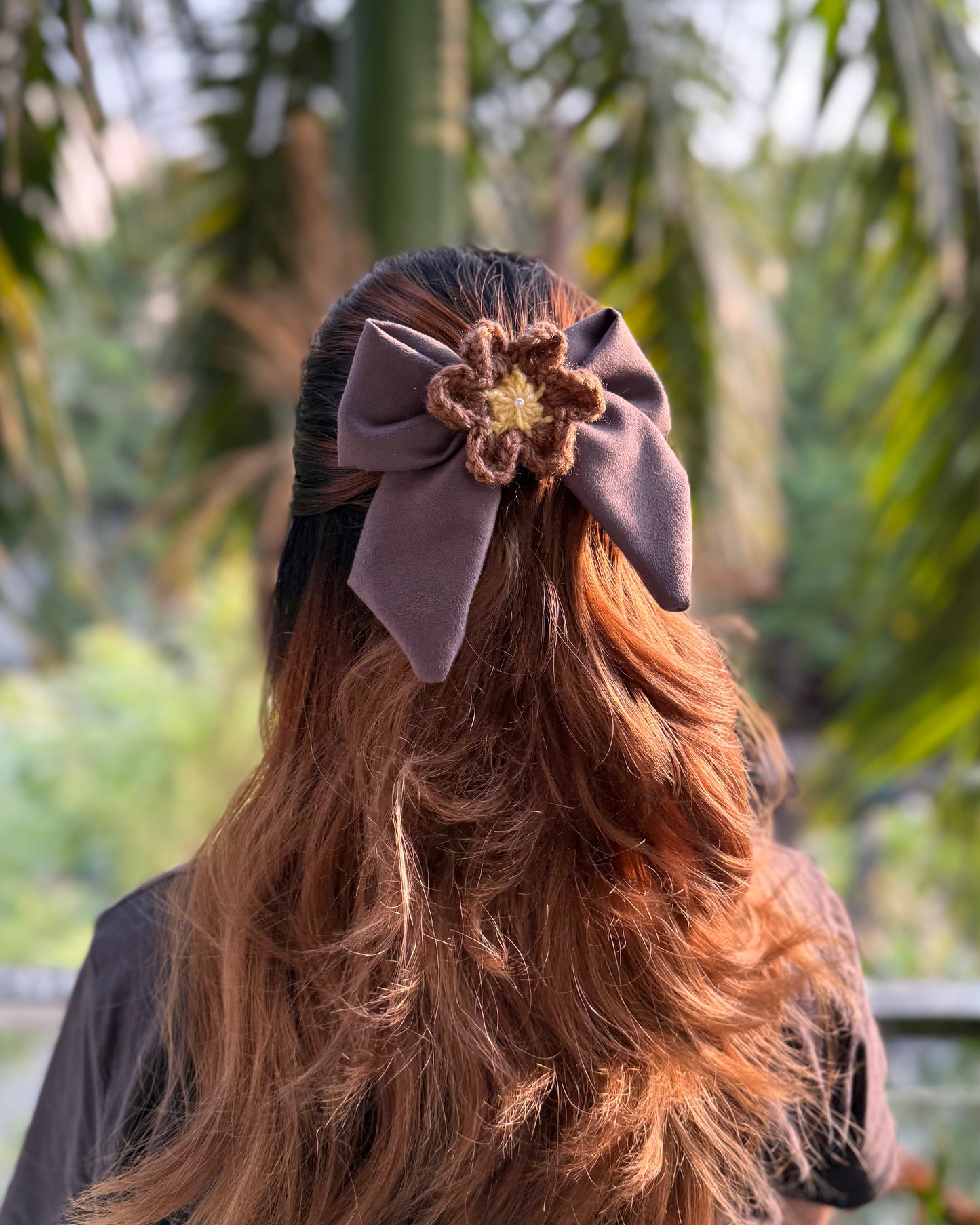 MOCHA BLOOM CROCHET BOW