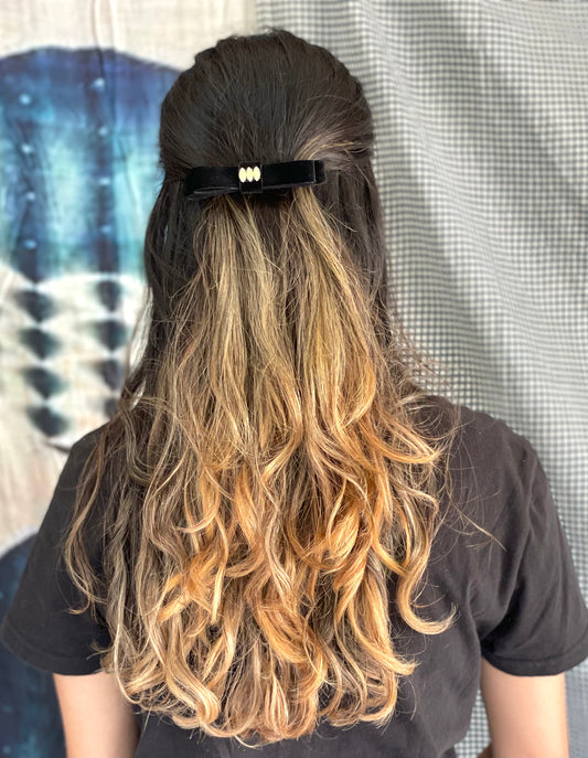 BLACK CLASSIC BOW