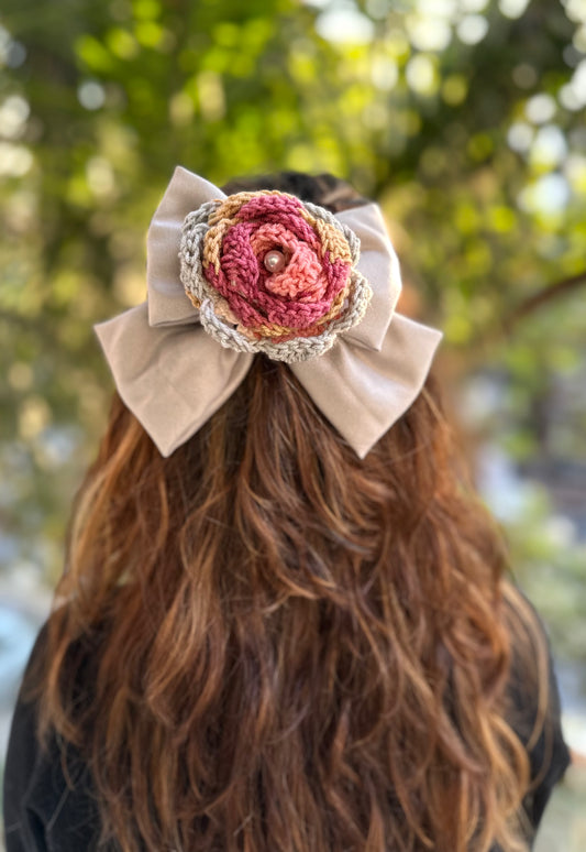 PEONY PIGTAIL BOW