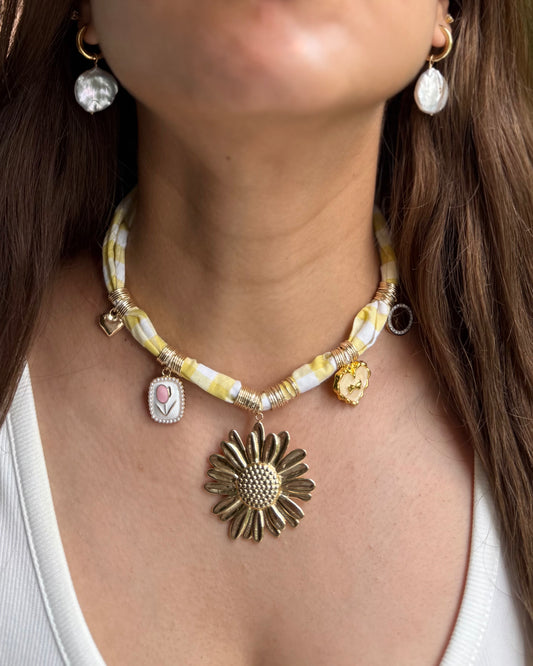 FLORAL FANTASY CHARM NECKLACE