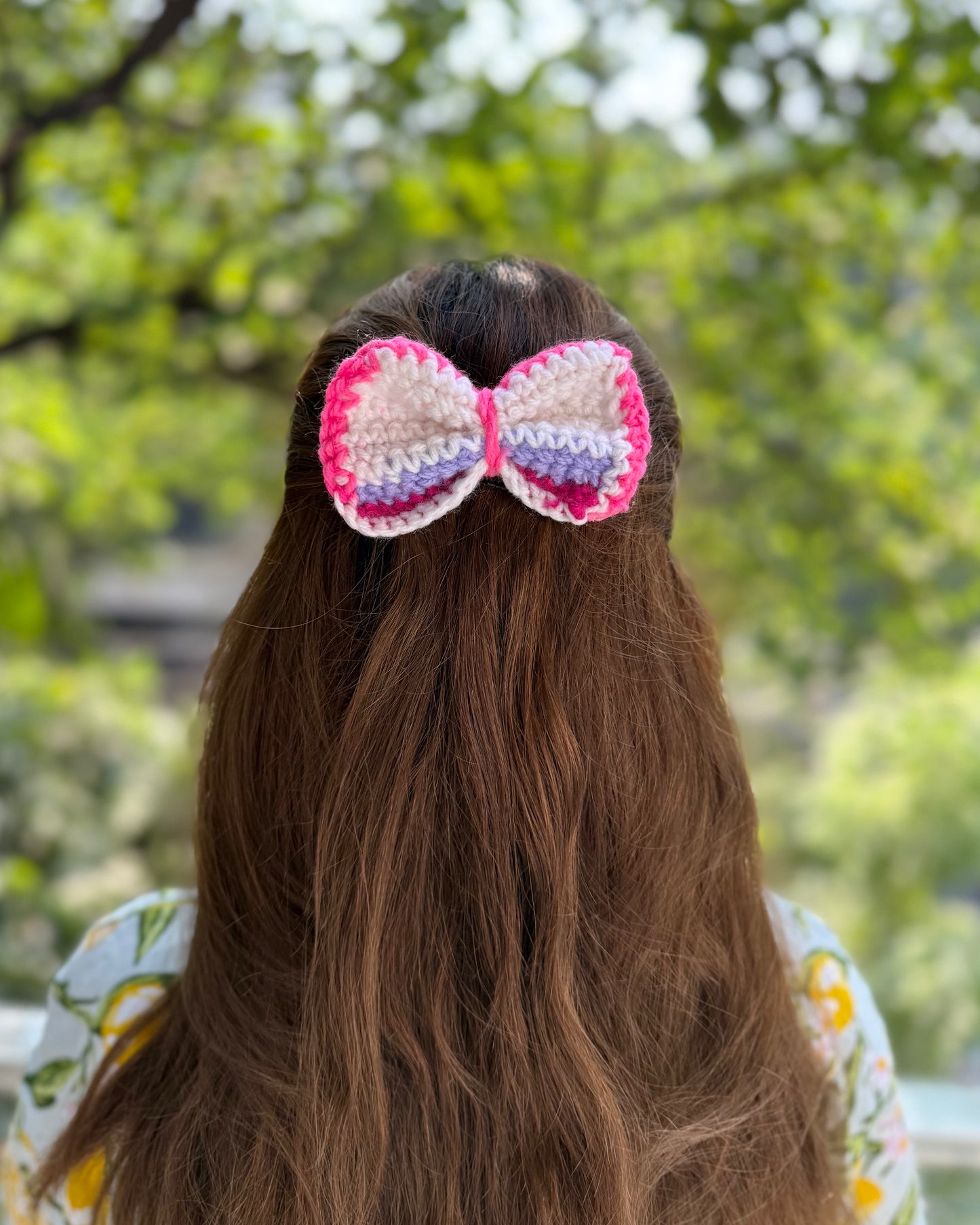 BUBBLEGUM CROCHET BOW