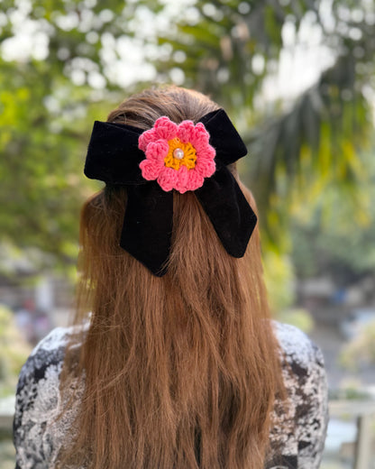 COSMOS CROCHET BOW