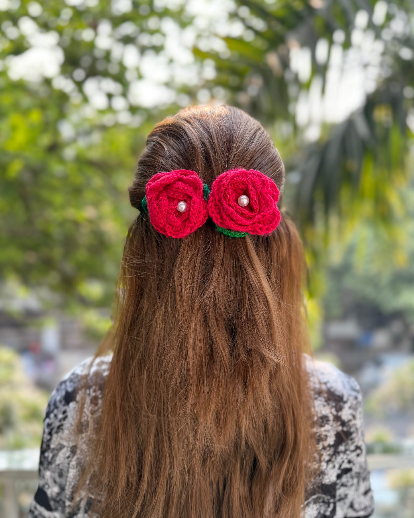 ROSE CROCHET BOW