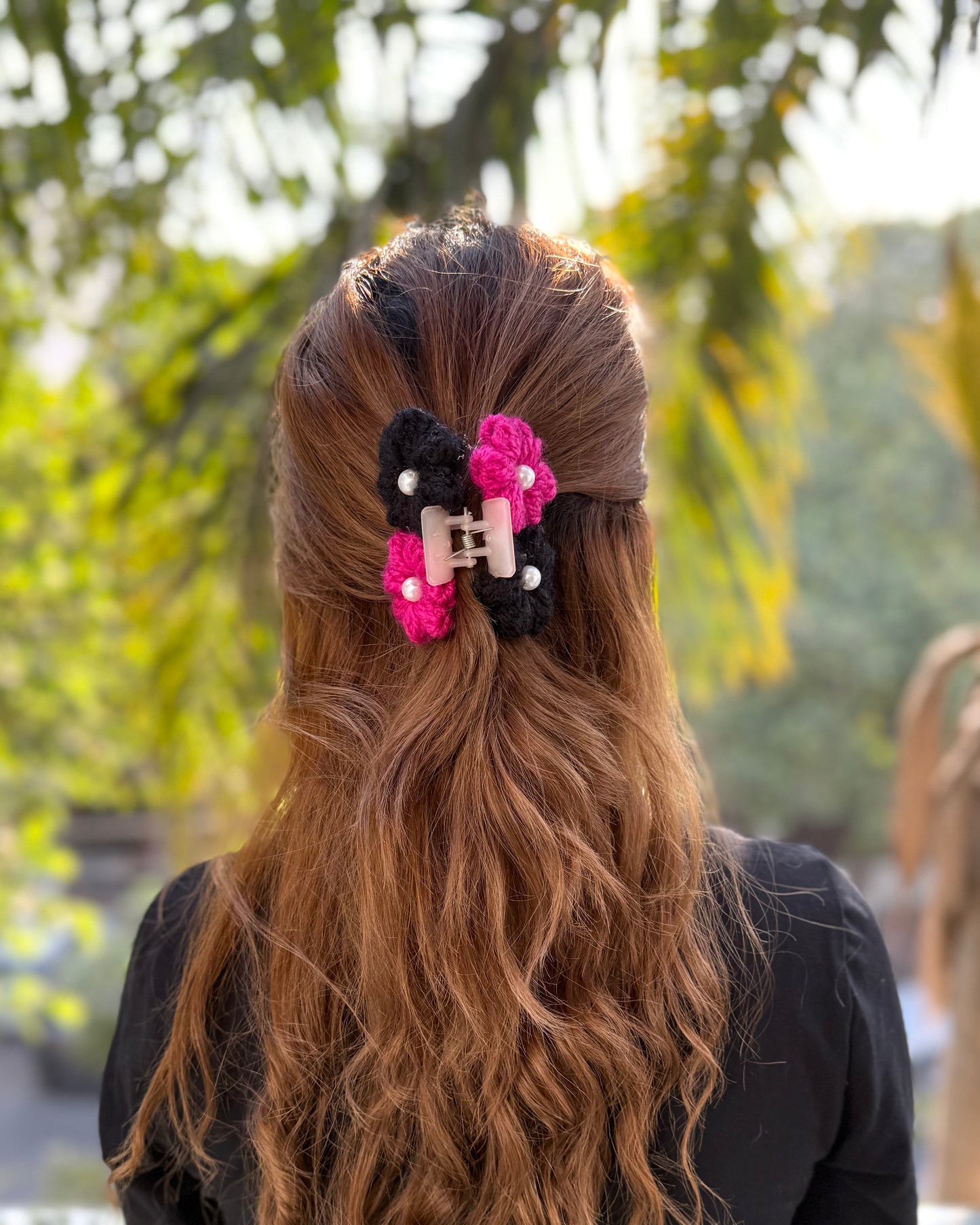 BLACK STAR HAIR CLAW