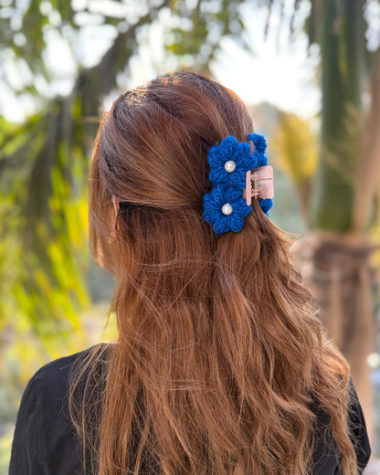 BLUE FLOWER HAIR CLAW