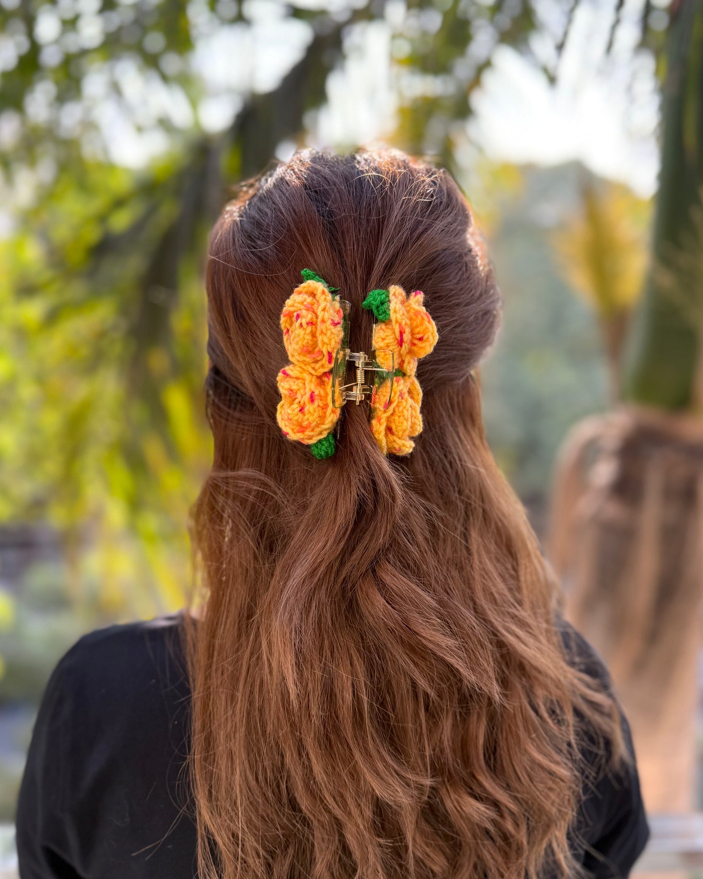 MARIGOLD HAIR CLAW