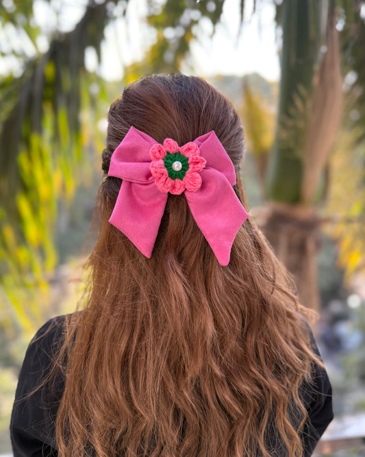LOTUS CROCHET BOW
