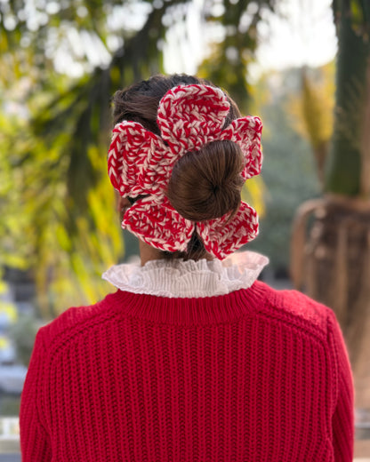 POPPY CROCHET SCRUNCHIE