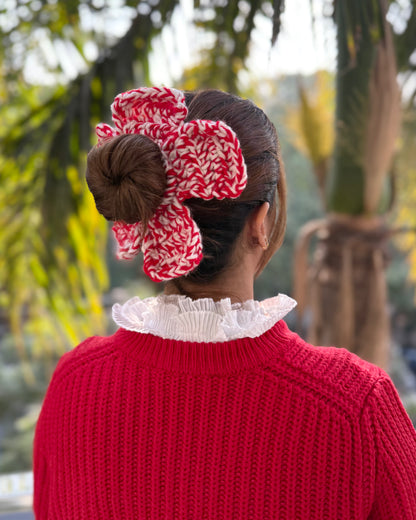 POPPY CROCHET SCRUNCHIE