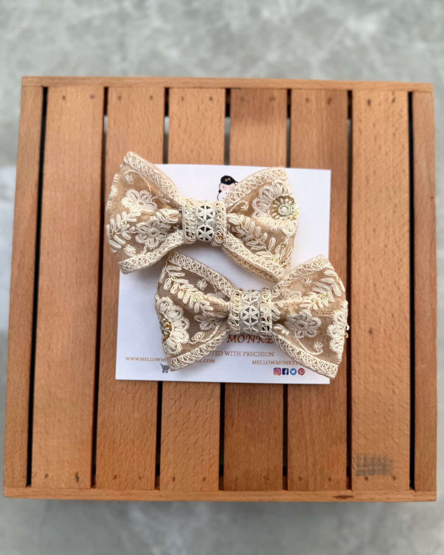 MOONFLOWER HAIR CLIPS