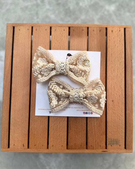 MOONFLOWER HAIR CLIPS