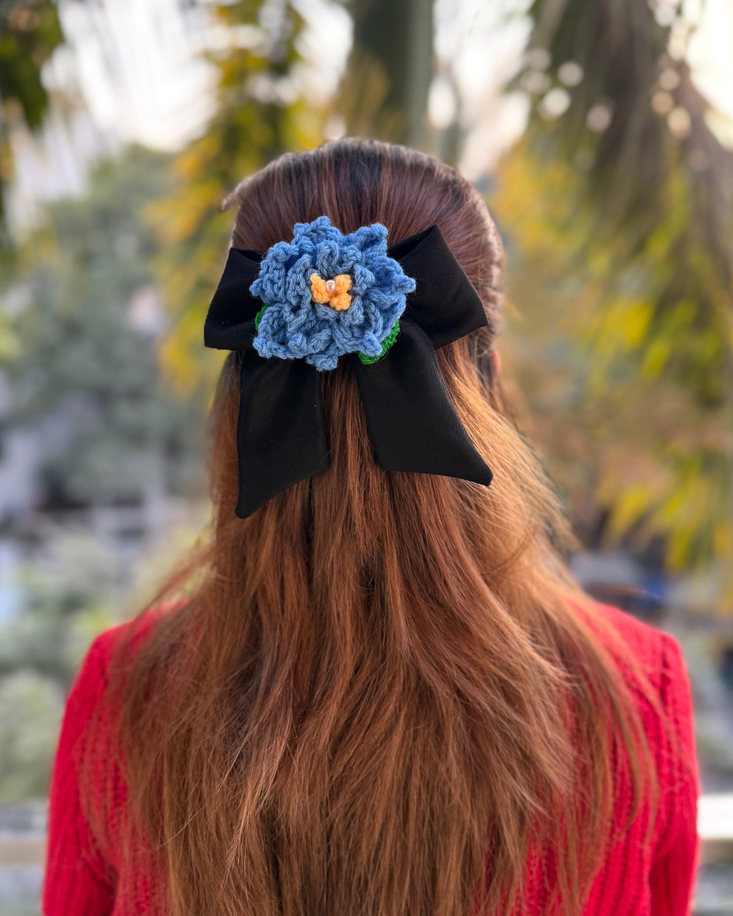 BLACK BLOOM PIGTAIL BOW