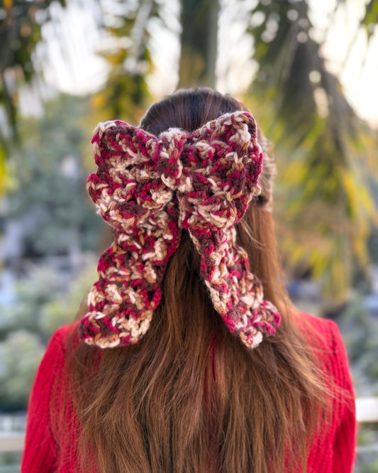 BLEEDING HEART CROCHET BOW