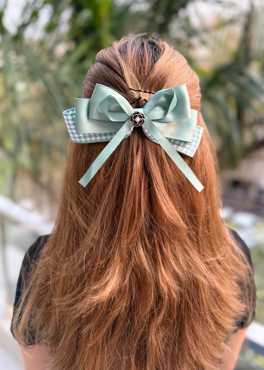 AMARANTH CLASSIC BOW
