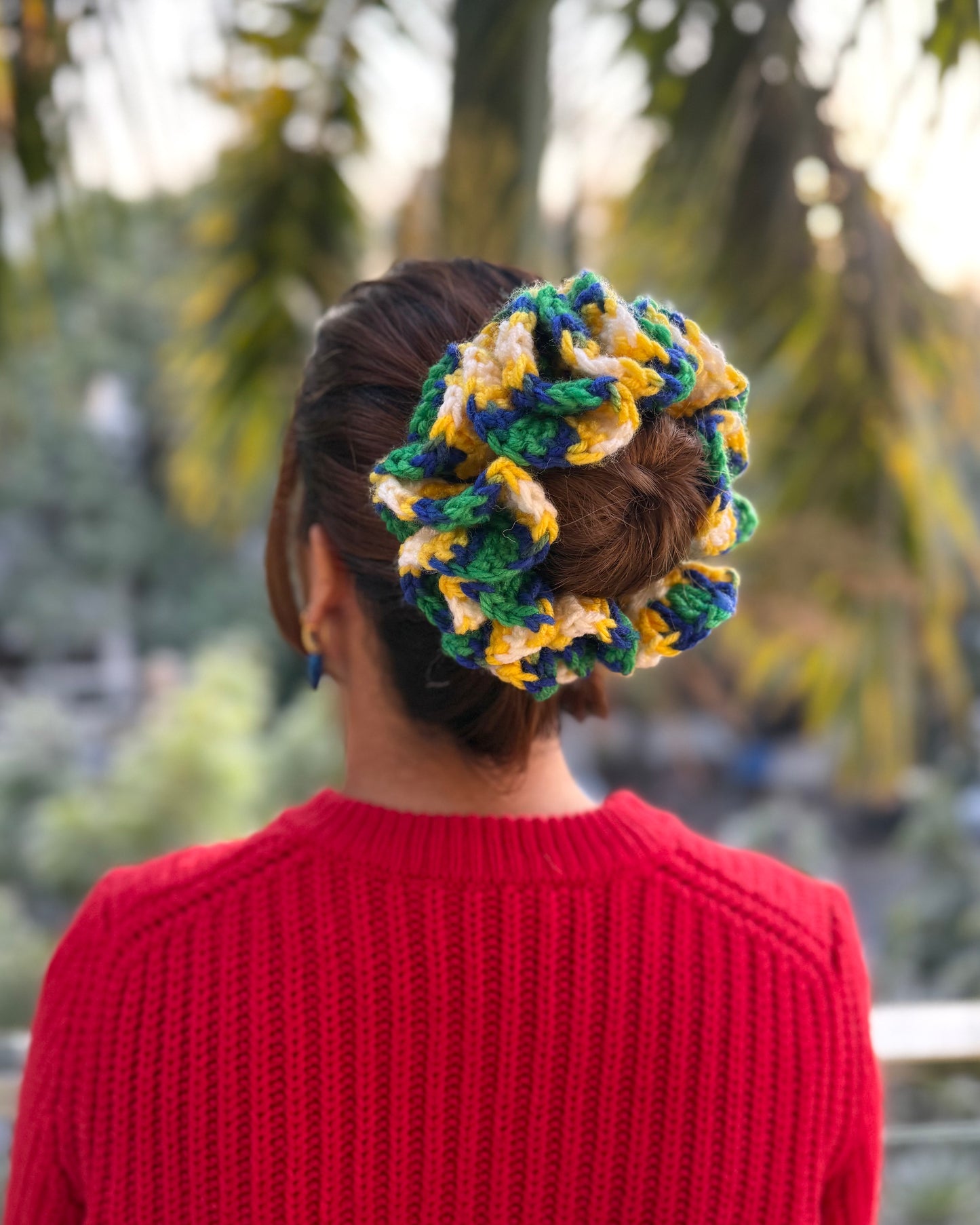 CONEFLOWER CROCHET SCRUNCHIE