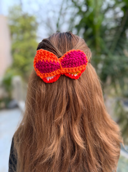 CALENDULA CROCHET BOW