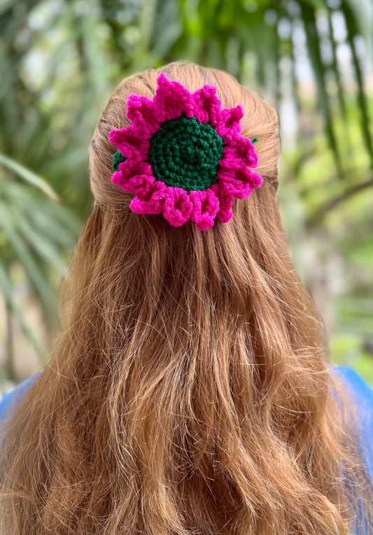 FUCHSIA CROCHET BOW