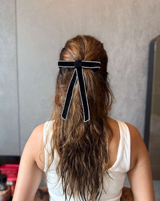 BLACK BEAUTY PIGTAIL BOW