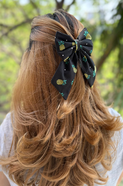 BLACK CLOUD PIGTAIL BOW