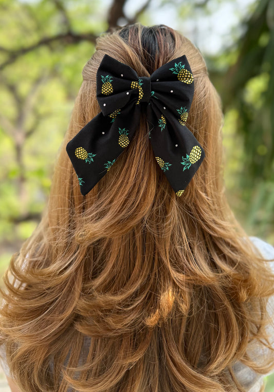 BLACK CLOUD PIGTAIL BOW
