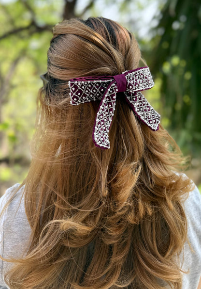 GENTIAN PIGTAIL BOW