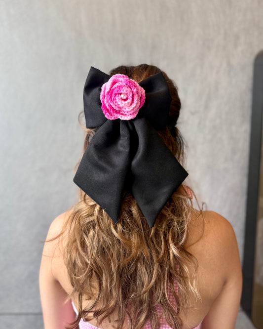 BLACK BEATLE CROCHET BOW