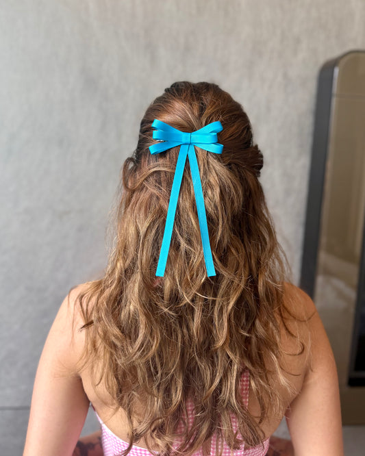 ICE PIGTAIL BOW