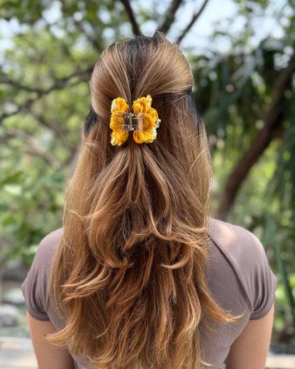 TULIP HAIR CLAW