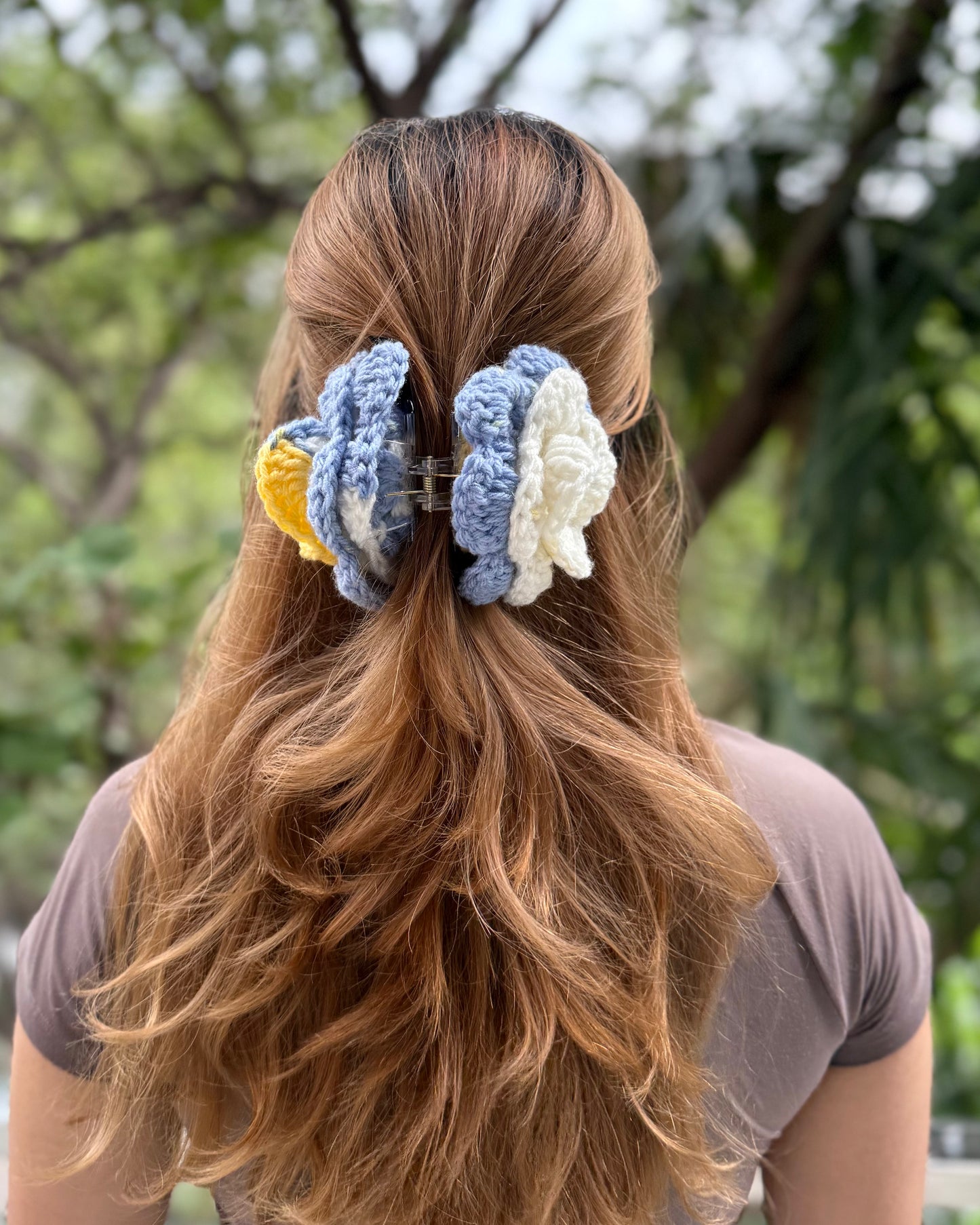 TWO-COLOURED HAIR CLAW