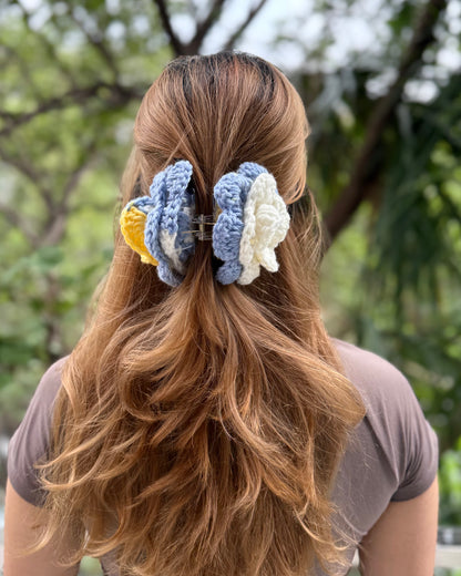 TWO-COLOURED HAIR CLAW