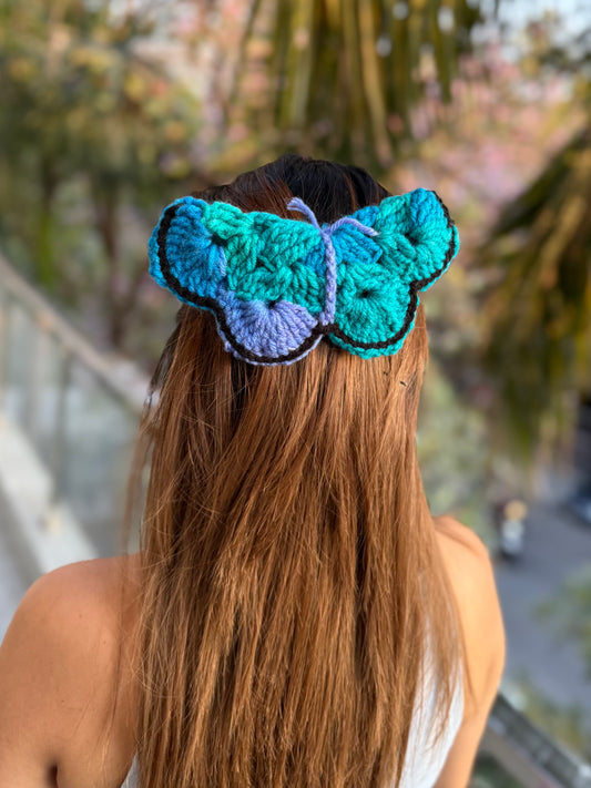 HOLLY BLUE CROCHET BOW