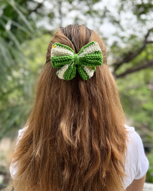 HYDRANGEA CROCHET BOW