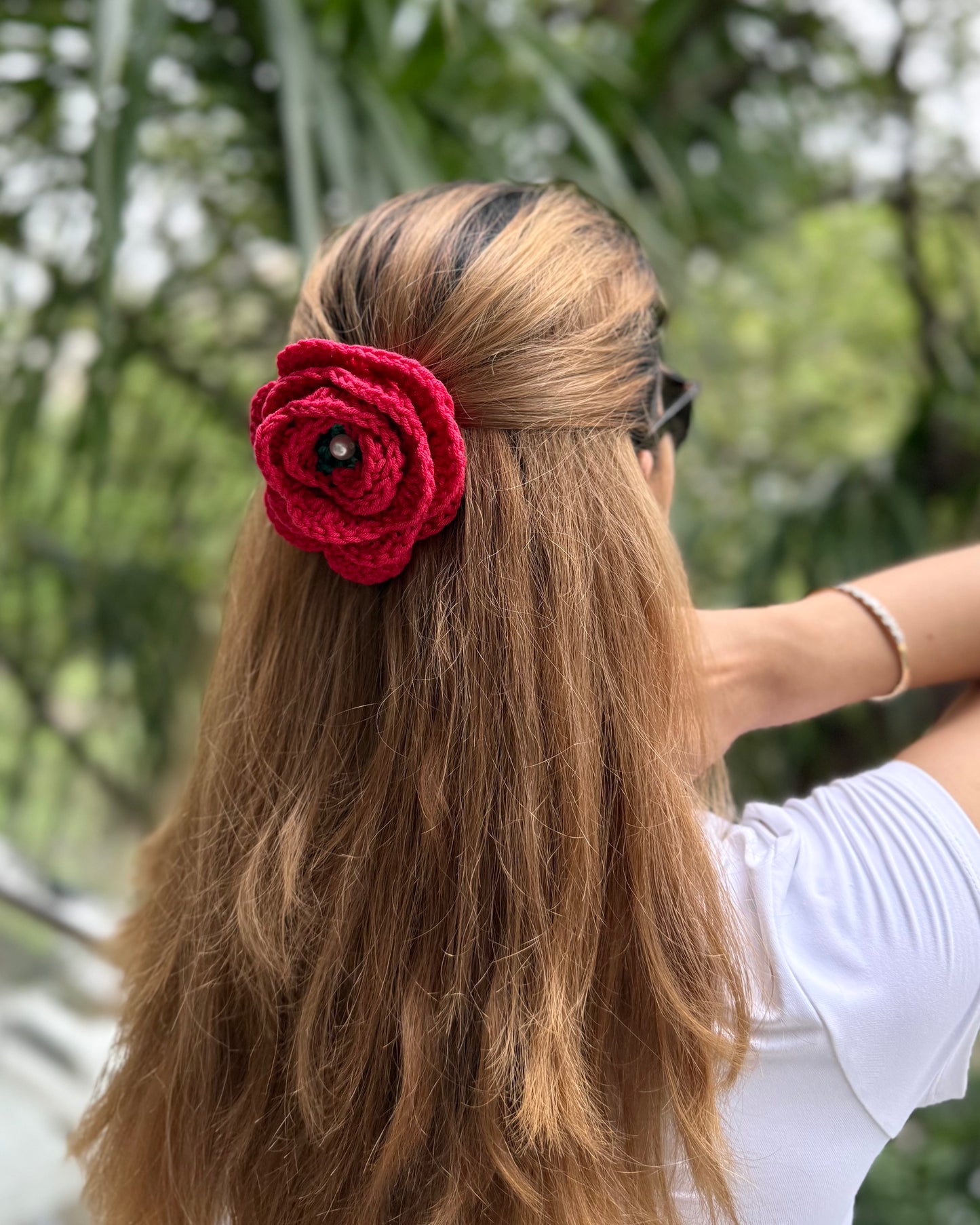 ROSE CROCHET BOW