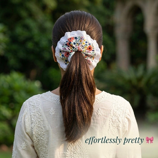 BELLFLOWER GIANT SCRUNCHIE