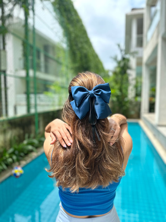 DEEP BLUE PIGTAIL BOW