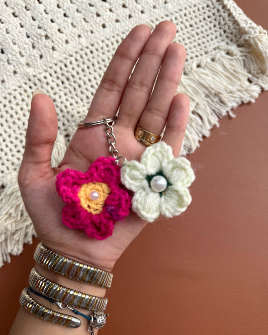 PINK FLOWER KEYCHAIN
