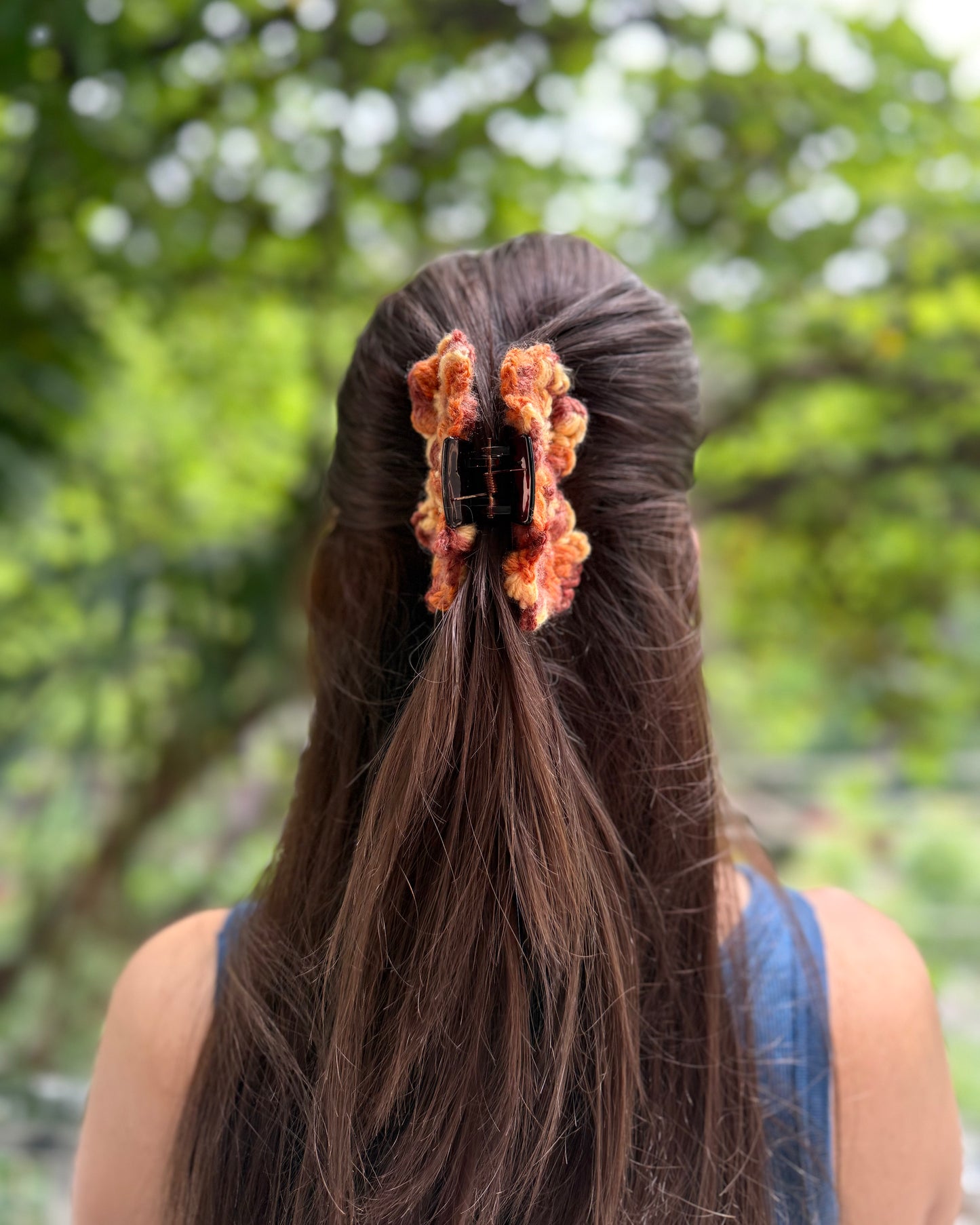 HONEYBEE HAIR CLAW