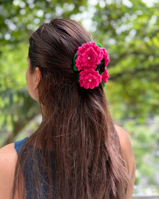 COSMOS HAIR CLAW