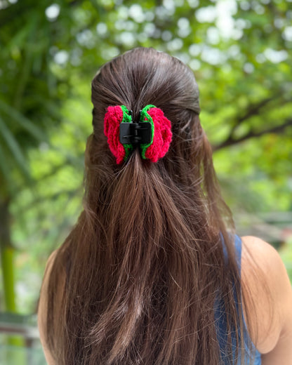 ROSE BERRY HAIR CLAW
