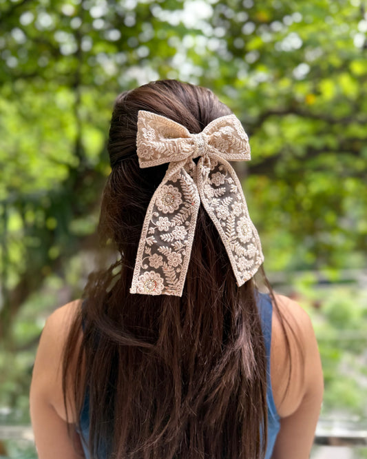 IRIS PIGTAIL BOW