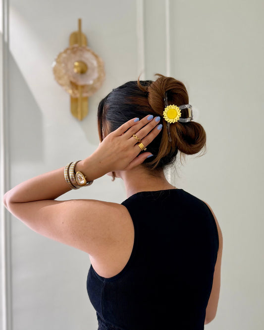 MARIGOLD MUSE HAIR CLAW