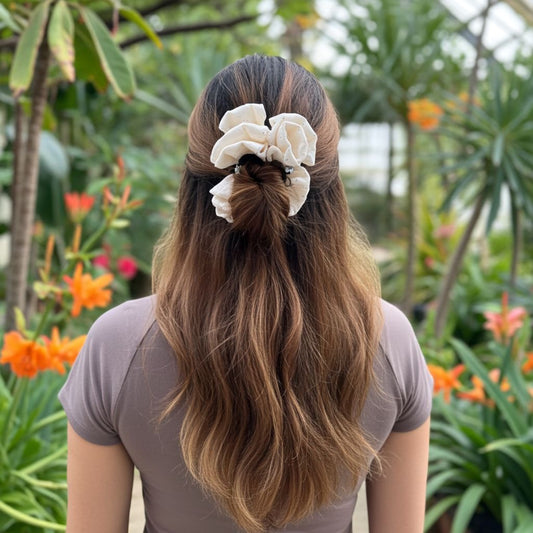 MAGNOLIA HAIR CLAW
